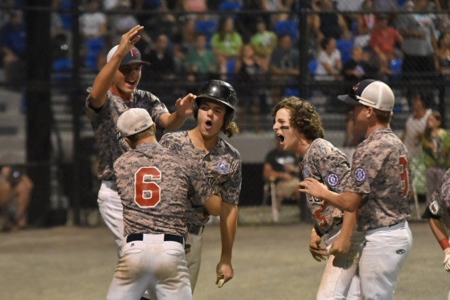 Champs -640x 427