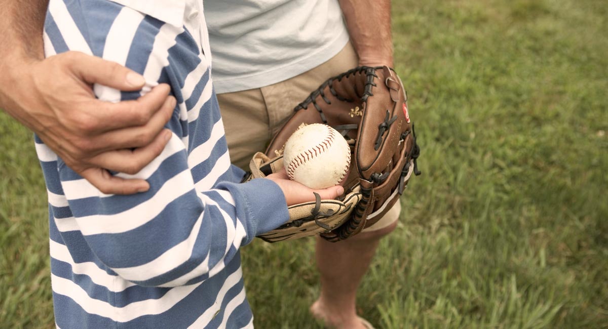 Holding -baseball